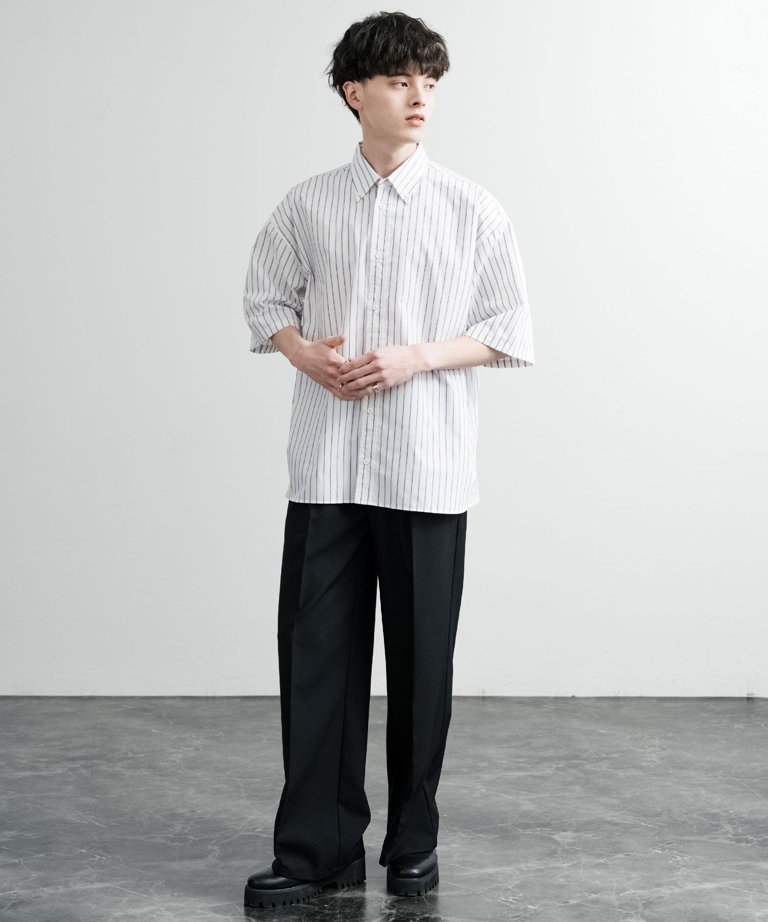 ロッキーモンロー Rocky Monroe 接触冷感 ストライプシャツ 半袖 メンズ ボタンダウン ボクシーAライン ルーズ UVカット日本製 Upscape Audience AUD6609 14696 (アイボリー) アイボリー