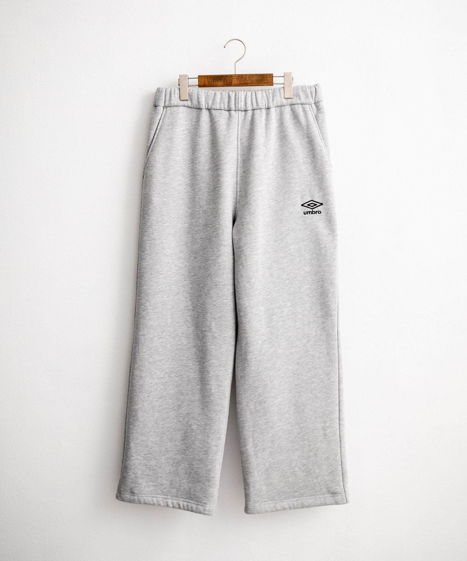 ロッキーモンロー Rocky Monroe UMBRO アンブロ ワイドパンツ スウェット 裏起毛 メンズ レディース ストレート イージー 裾絞り ロゴ刺繍 別注 カジュアル ルームウェア 14944 (ブラック) ブラック