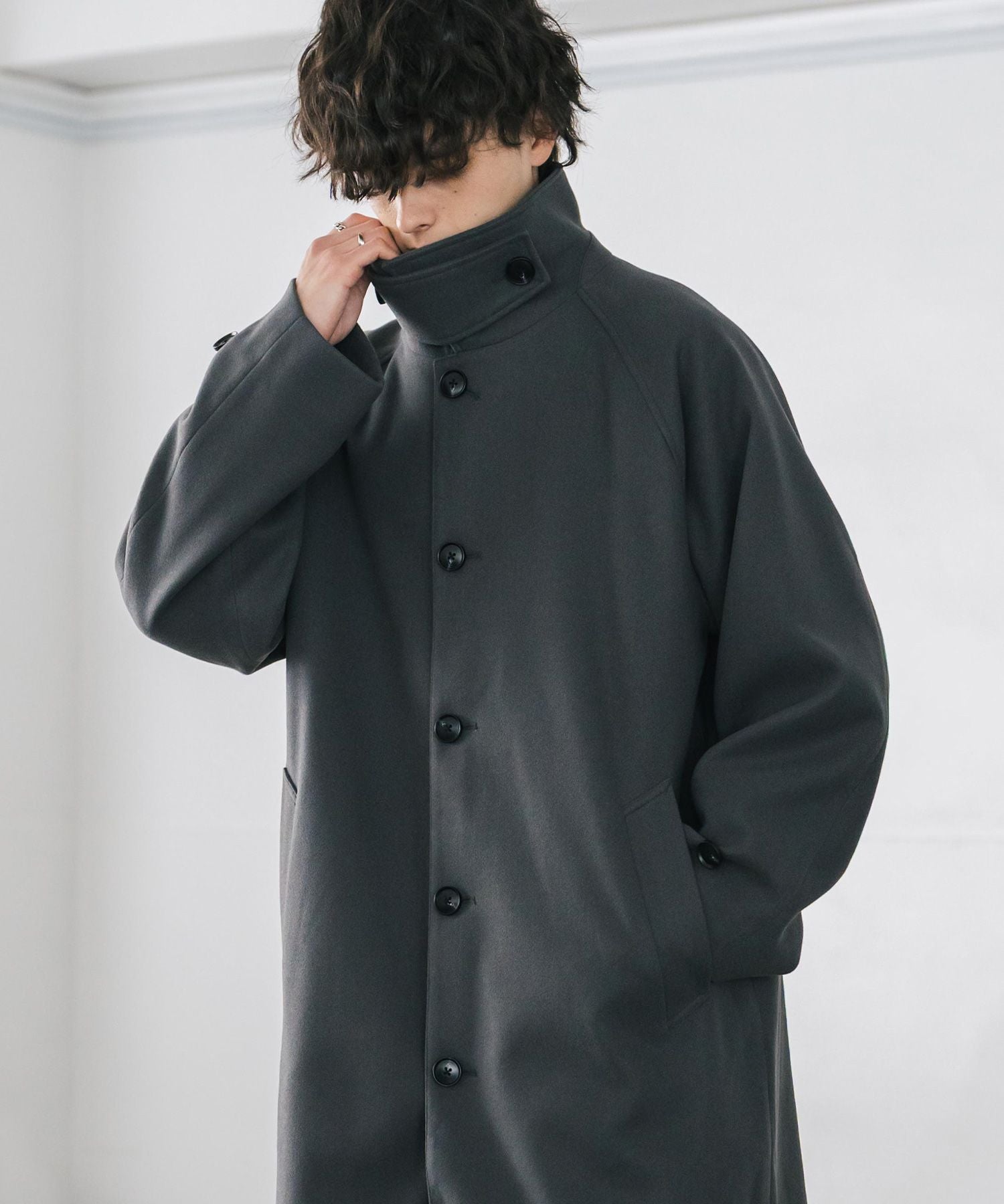 ロッキーモンロー Rocky Monroe ステンカラーコート ロング 2Way チンストラップ メンズ レディース アウター テックメルトン オーバーサイズ ラグラン 無地 チェック 14616 (チャコール) チャコール