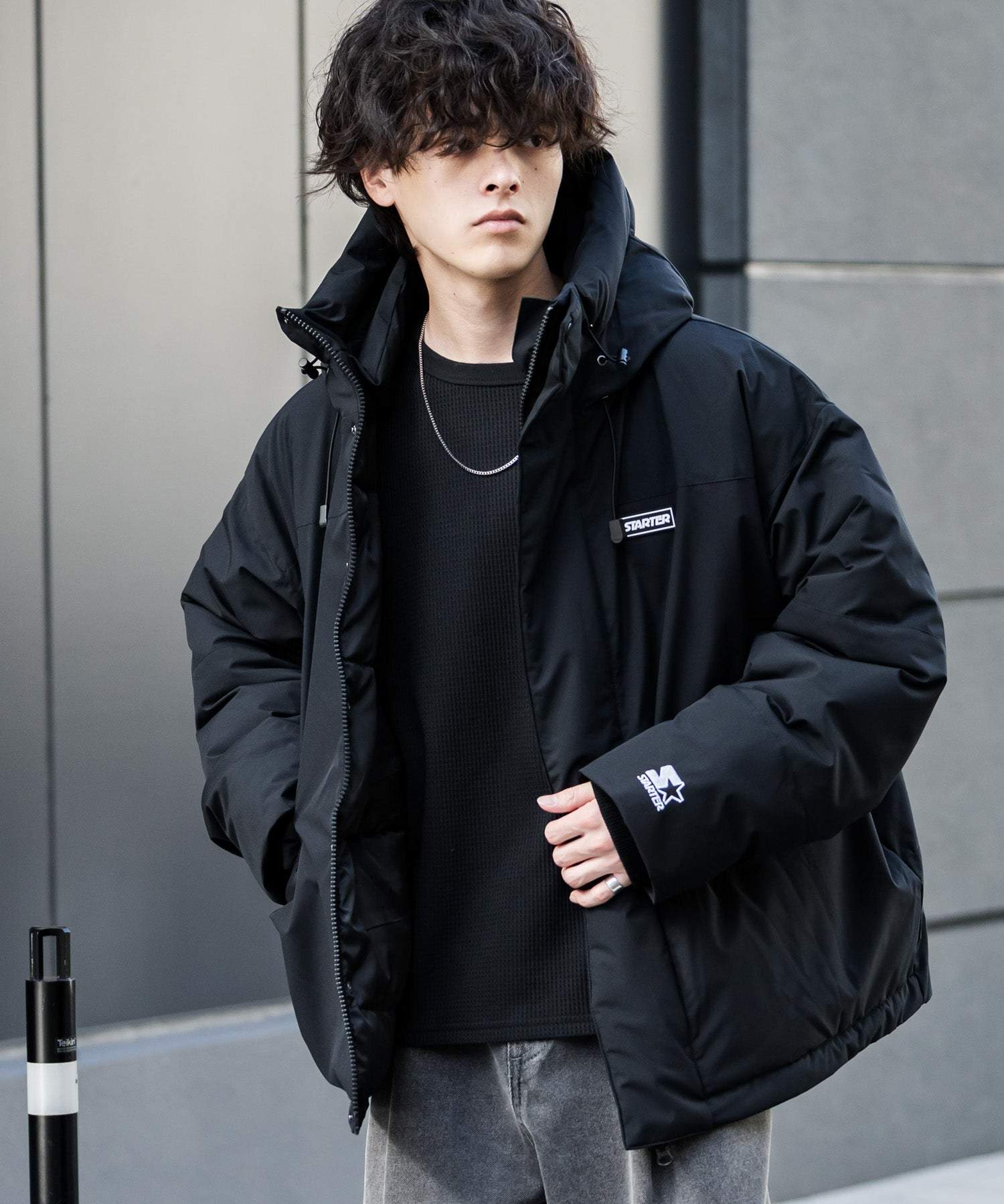 ロッキーモンロー Rocky Monroe ファイバーダウンジャケット 中綿 アウター フードジャケット メンズ レディース ブルゾン ロゴ 刺繍 STARTER BLACK LABEL 15013 (グレー) グレー