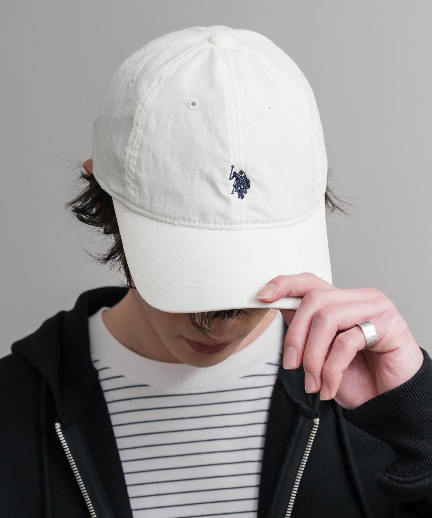 ロッキーモンロー Rocky Monroe U.S. POLO ASSN. ユーエスポロアッスン ベースボールキャップ ローキャップ メンズ レディース ナイロン 撥水 吸水速乾 帽子 刺繍 15597 (オフホワイト×ネイビー) オフホワイト×ネイビー