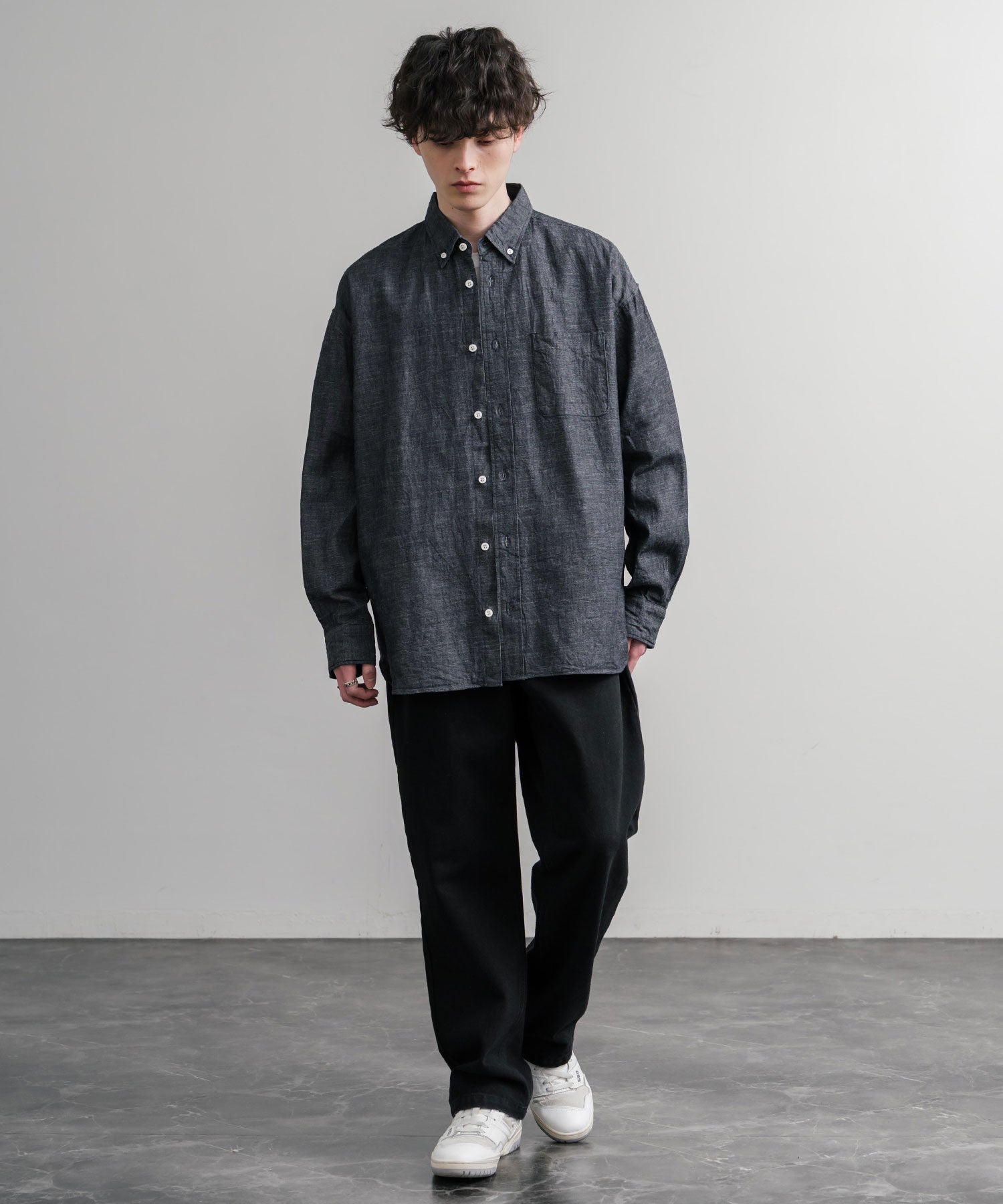 ロッキーモンロー Rocky Monroe デニムシャツ 長袖 ボタンダウン メンズ レディース ボクシーAライン 備中備後 6オンス 日本製 Upscape Audience AUD6703 15608 (ダークインディゴ) ダークインディゴ