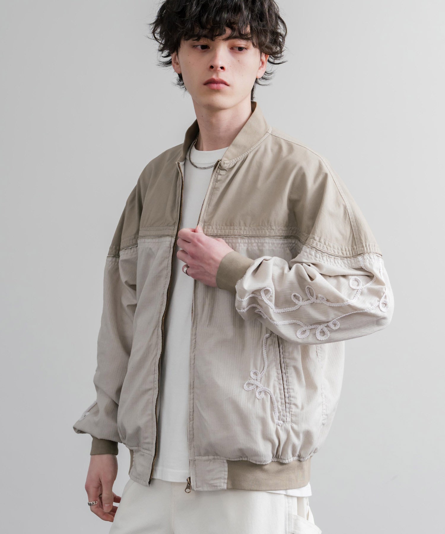 ロッキーモンロー Rocky Monroe ブルゾン ショート丈 メンズ ダービージャケット ライトアウター 異素材 オーバーサイズ ラグラン 薄手 KRIFF MAYER 2534003 15612 (20.ベージュ) 20.ベージュ