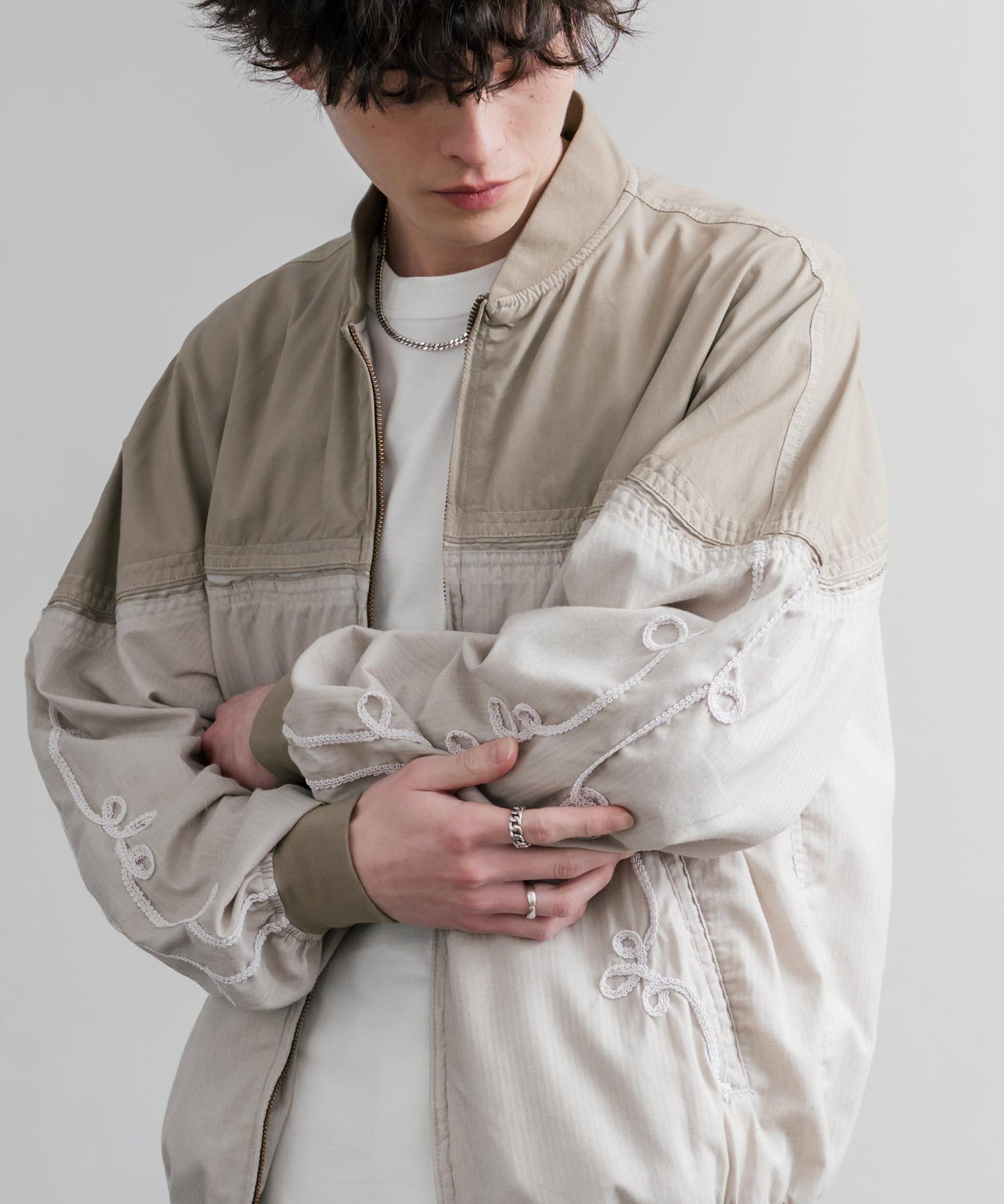 ロッキーモンロー Rocky Monroe ブルゾン ショート丈 メンズ ダービージャケット ライトアウター 異素材 オーバーサイズ ラグラン 薄手 KRIFF MAYER 2534003 15612 (20.ベージュ) 20.ベージュ