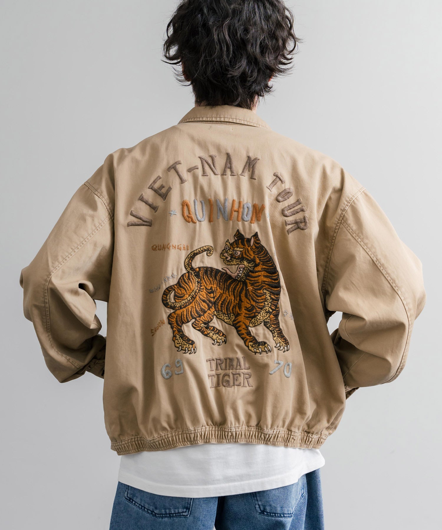 ロッキーモンロー Rocky Monroe スーベニアジャケット ベトジャン ブルゾン メンズ 刺繍 オーバーサイズ カジュアル アメカジ ミリタリー KRIFF MAYER 2534001 15610 (20.ベージュ) 20.ベージュ