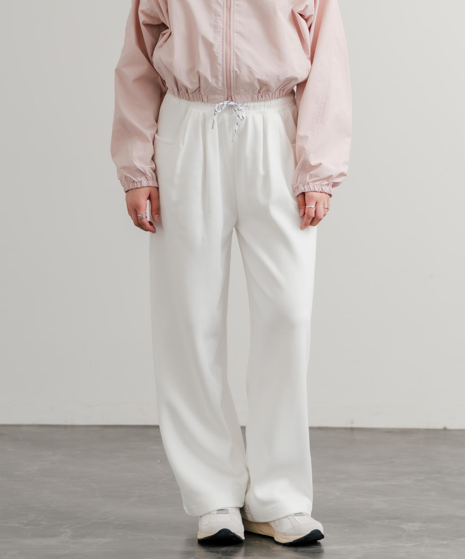 ロッキーモンロー Rocky Monroe スウェットパンツ イージー ワイド ルーズシルエット レディース ストレート 無地 ウエストゴム シンプル 韓国 Y2K スポーティー 部屋着 14918 (ホワイト) ホワイト