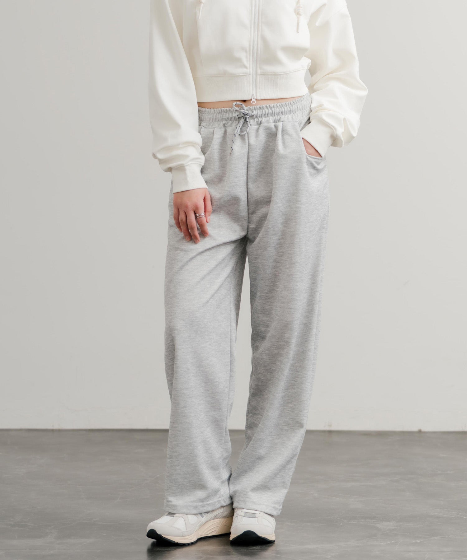 ロッキーモンロー Rocky Monroe スウェットパンツ イージー ワイド ルーズシルエット レディース ストレート 無地 ウエストゴム シンプル 韓国 Y2K スポーティー 部屋着 14918 (ホワイト) ホワイト