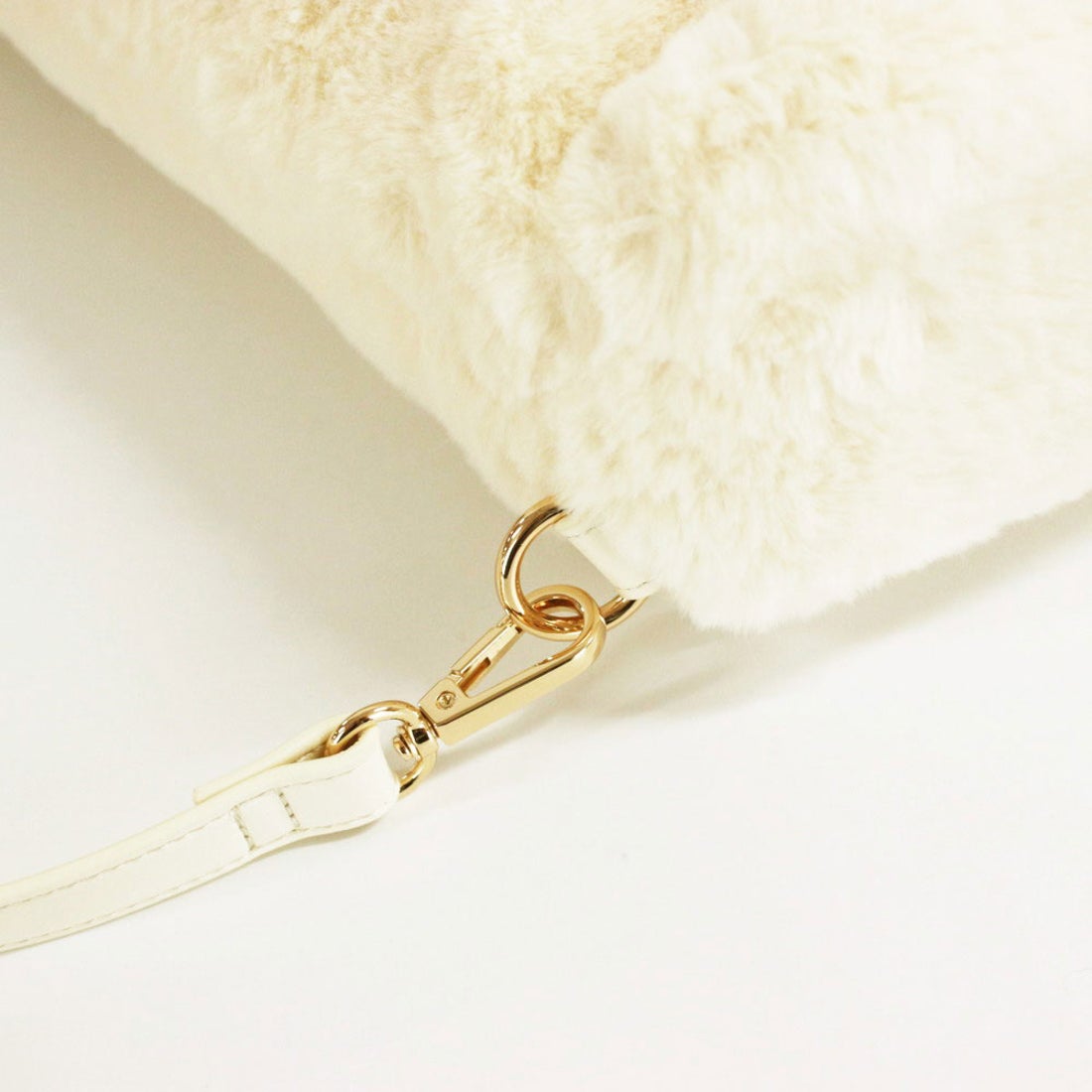 ルートート ROOTOTE レディース フェイクファー ショルダー付き リュックにもなる トートバッグ IP.トール.クリプティッドピーナッツ-9W 8416 (04 オラフ) 04 オラフ