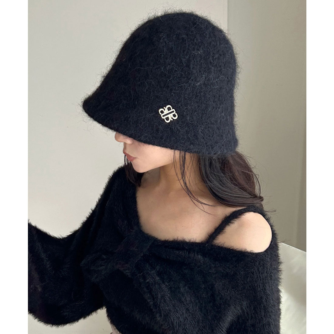 Royal Party Original Emblem Plate Hat