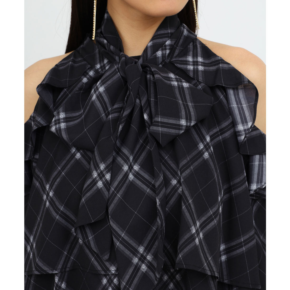 ロイヤルパーティー ROYAL PARTY リボン付コールドショルダー長袖ブラウスセットアップ (ブラック) ブラック