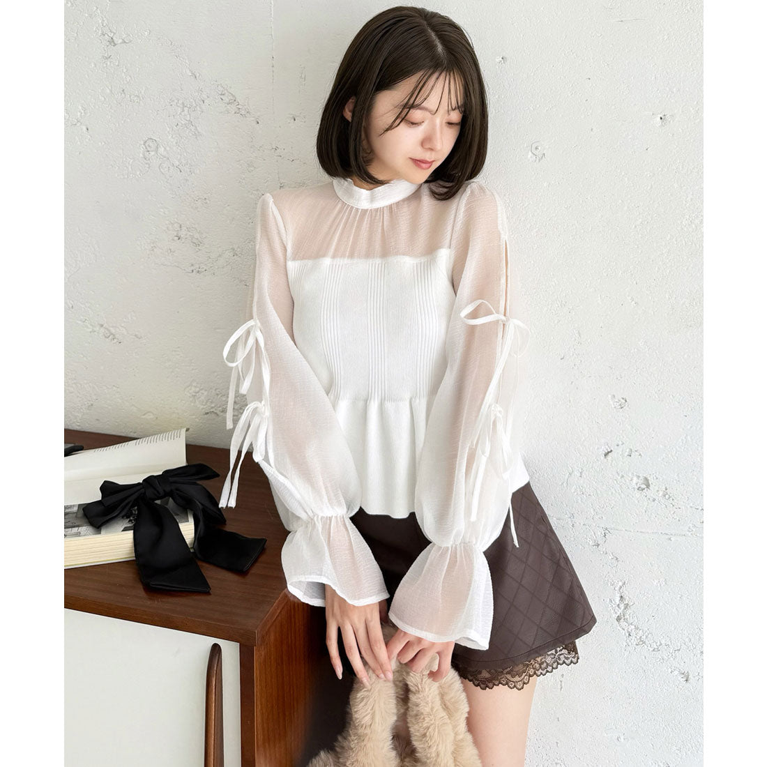 ロイヤルパーティー ROYAL PARTY シアースリーブニットドッキングペプラムトップス (オフホワイト) オフホワイト