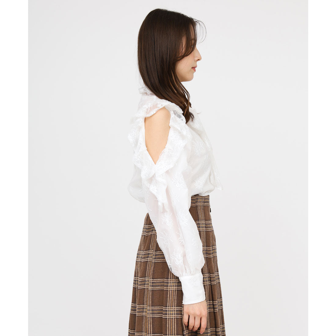 ロイヤルパーティー ROYAL PARTY レースコールドショルダーリボンブラウス (オフホワイト) オフホワイト