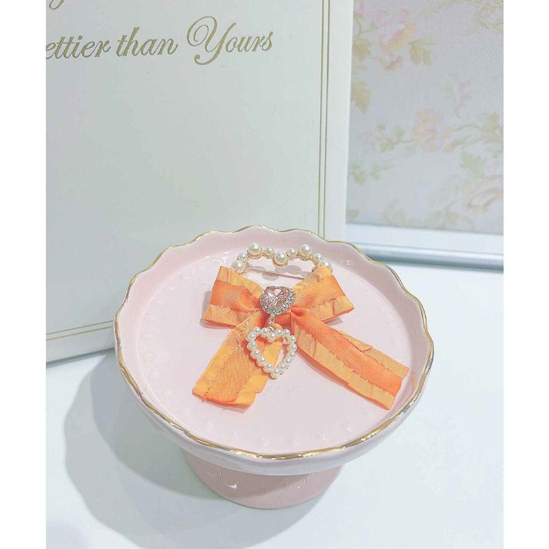 ロジータ ROJITA 推しカラーリボン付ハートパールブローチ