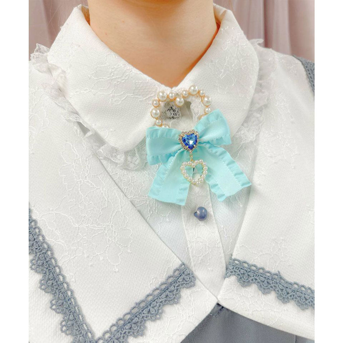 ロジータ ROJITA 推しカラーリボン付ハートパールブローチ,ブルー