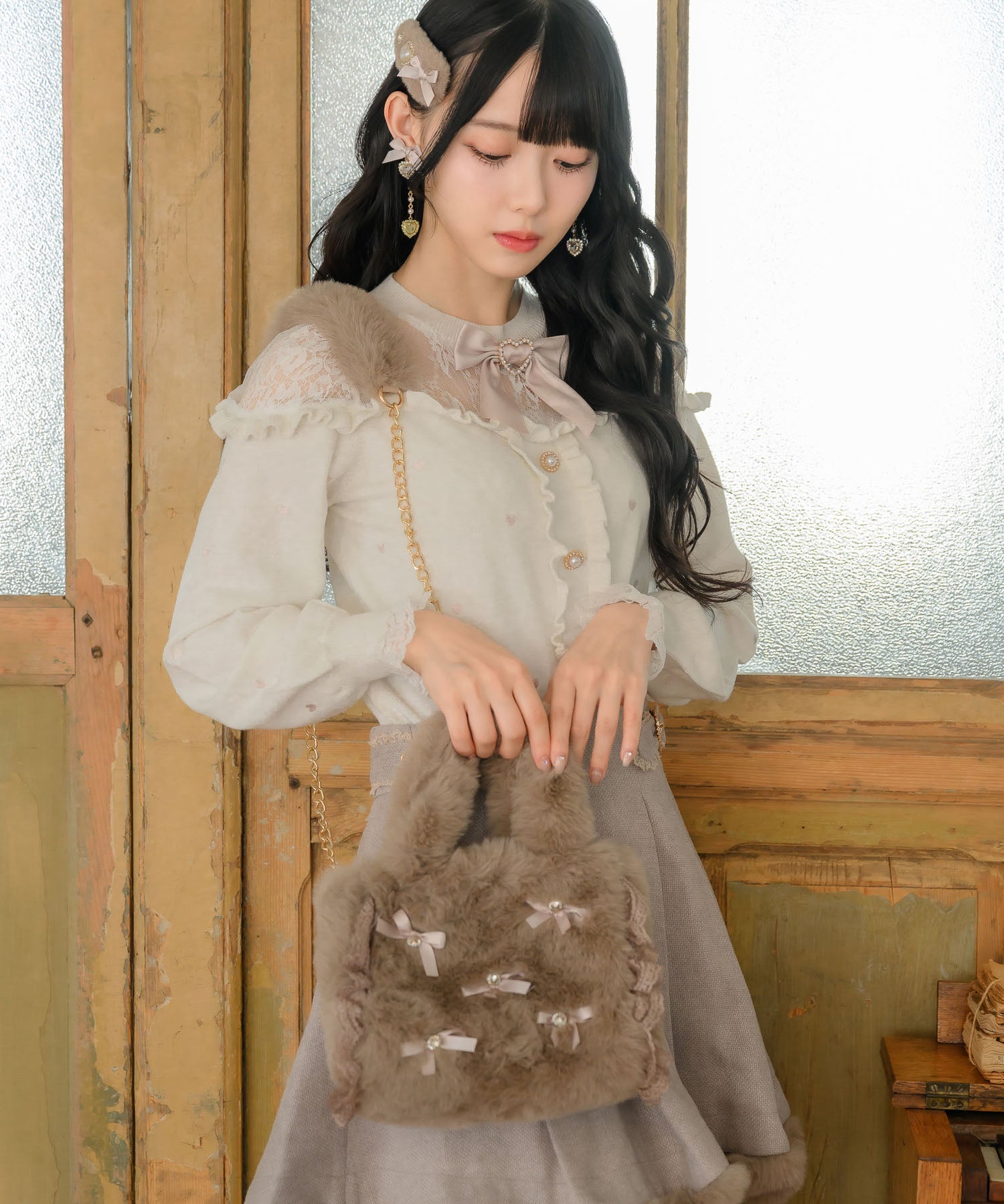 ロジータ ROJITA リボン付ふわふわファーバック (ベージュ) ベージュ