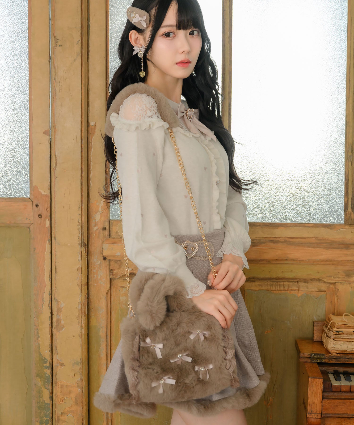 ロジータ ROJITA リボン付ふわふわファーバック (ベージュ) ベージュ