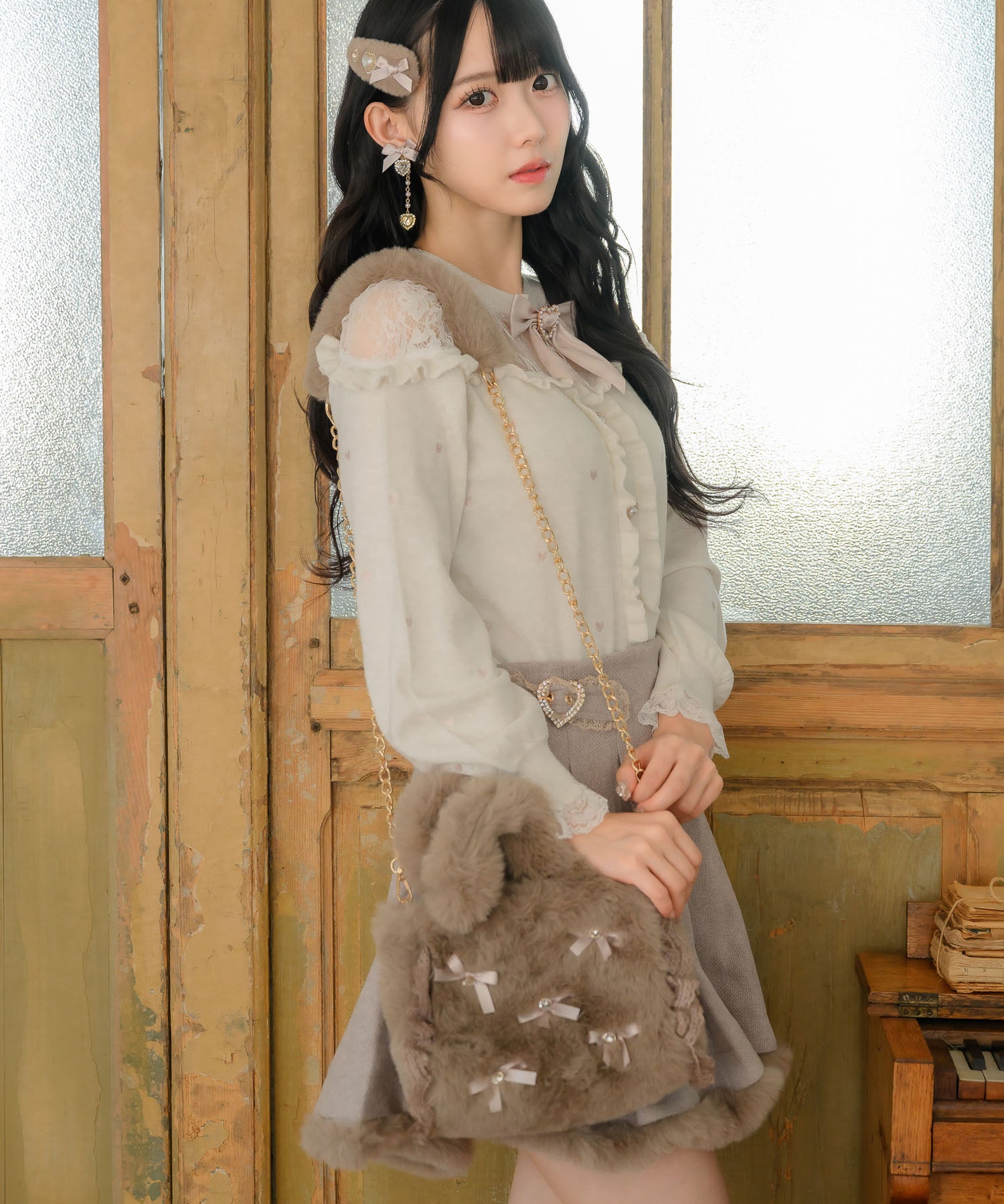 ロジータ ROJITA リボン付ふわふわファーバック (ベージュ) ベージュ