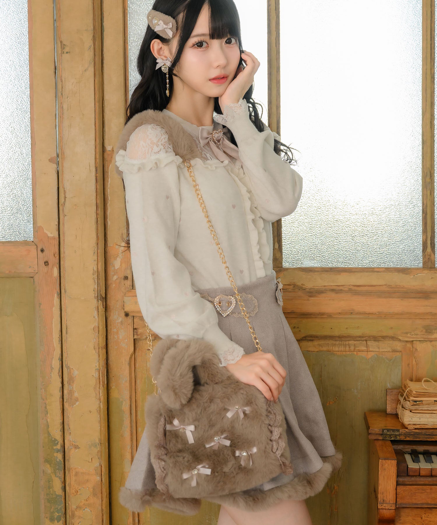 ロジータ ROJITA リボン付ふわふわファーバック (ベージュ) ベージュ