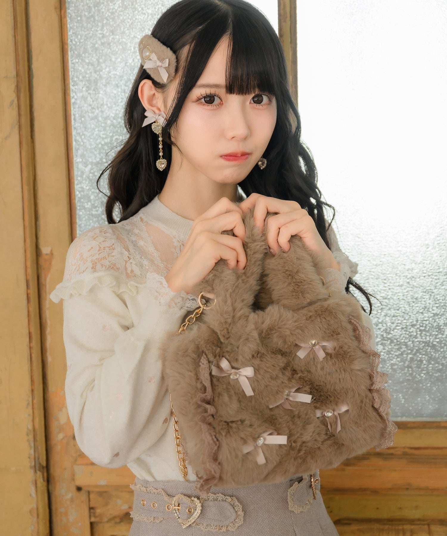 ロジータ ROJITA リボン付ふわふわファーバック (ベージュ) ベージュ