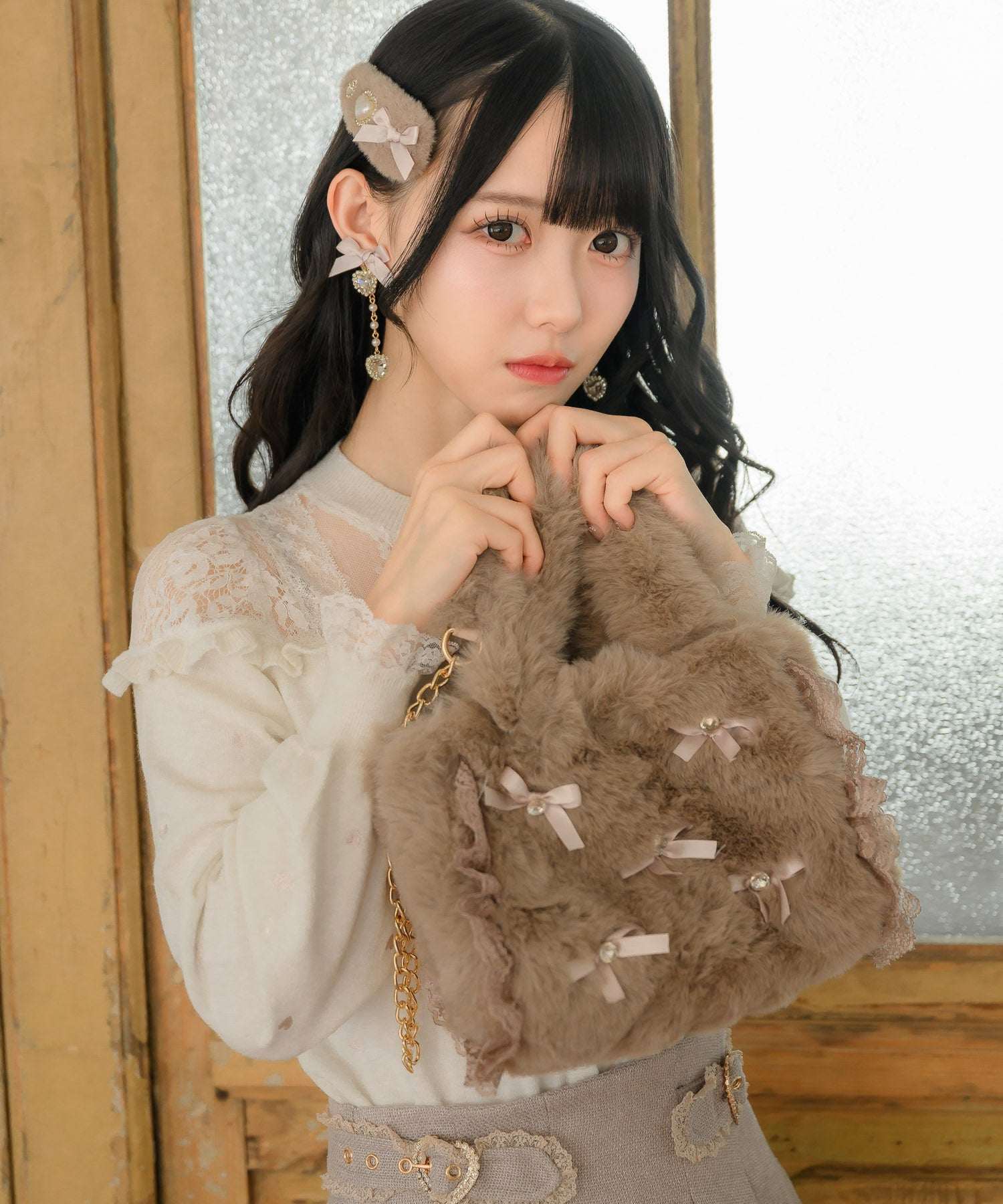 ロジータ ROJITA リボン付ふわふわファーバック (ベージュ) ベージュ