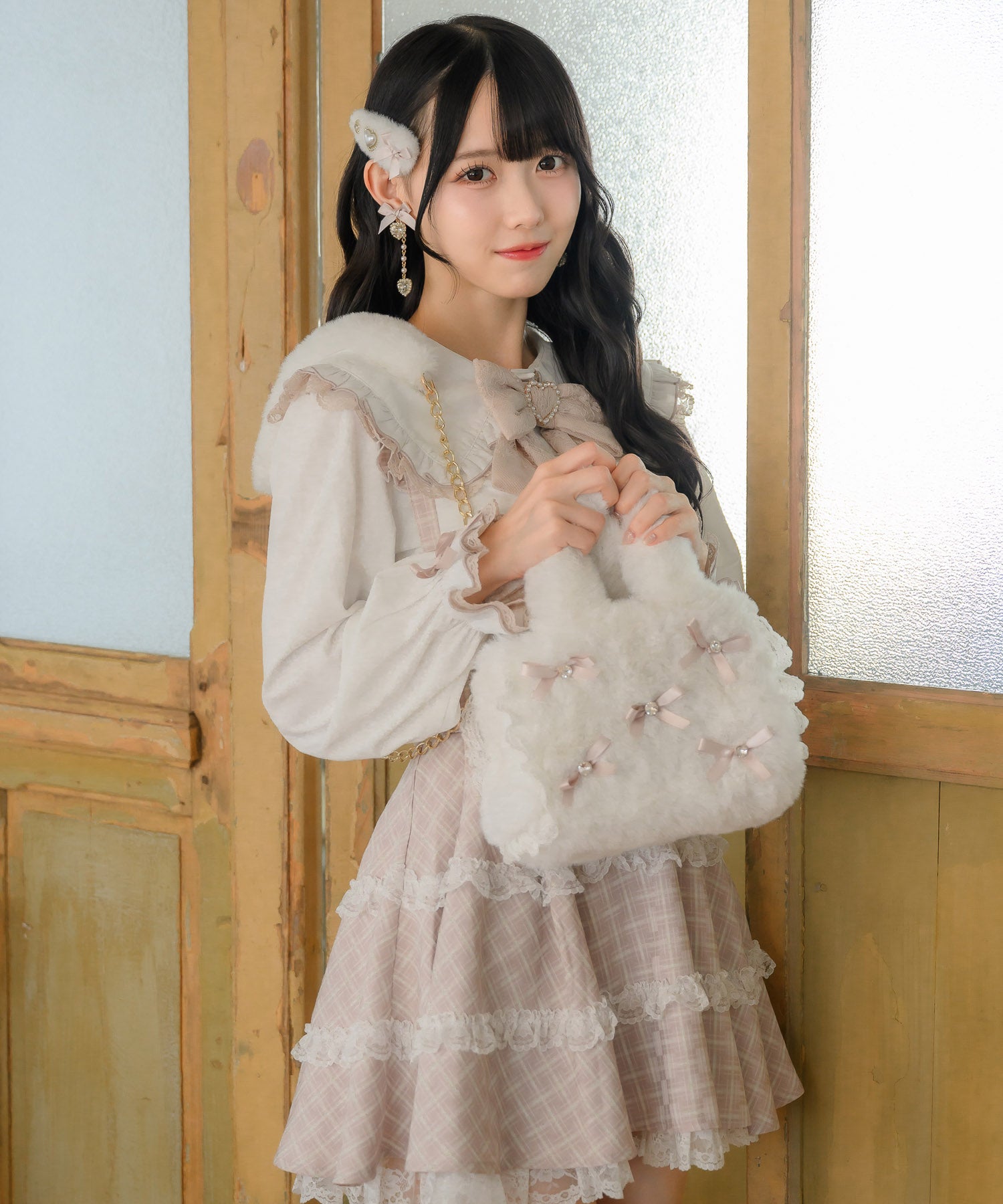 ROJITA 蓬鬆毛皮包帶絲帶