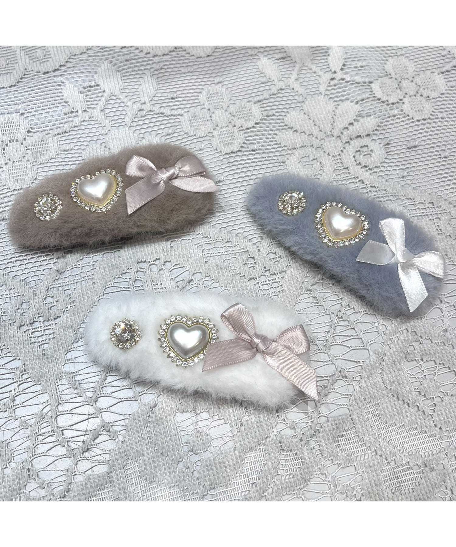 ROJITA Ribbon-Attached Fluffy Fur Clip