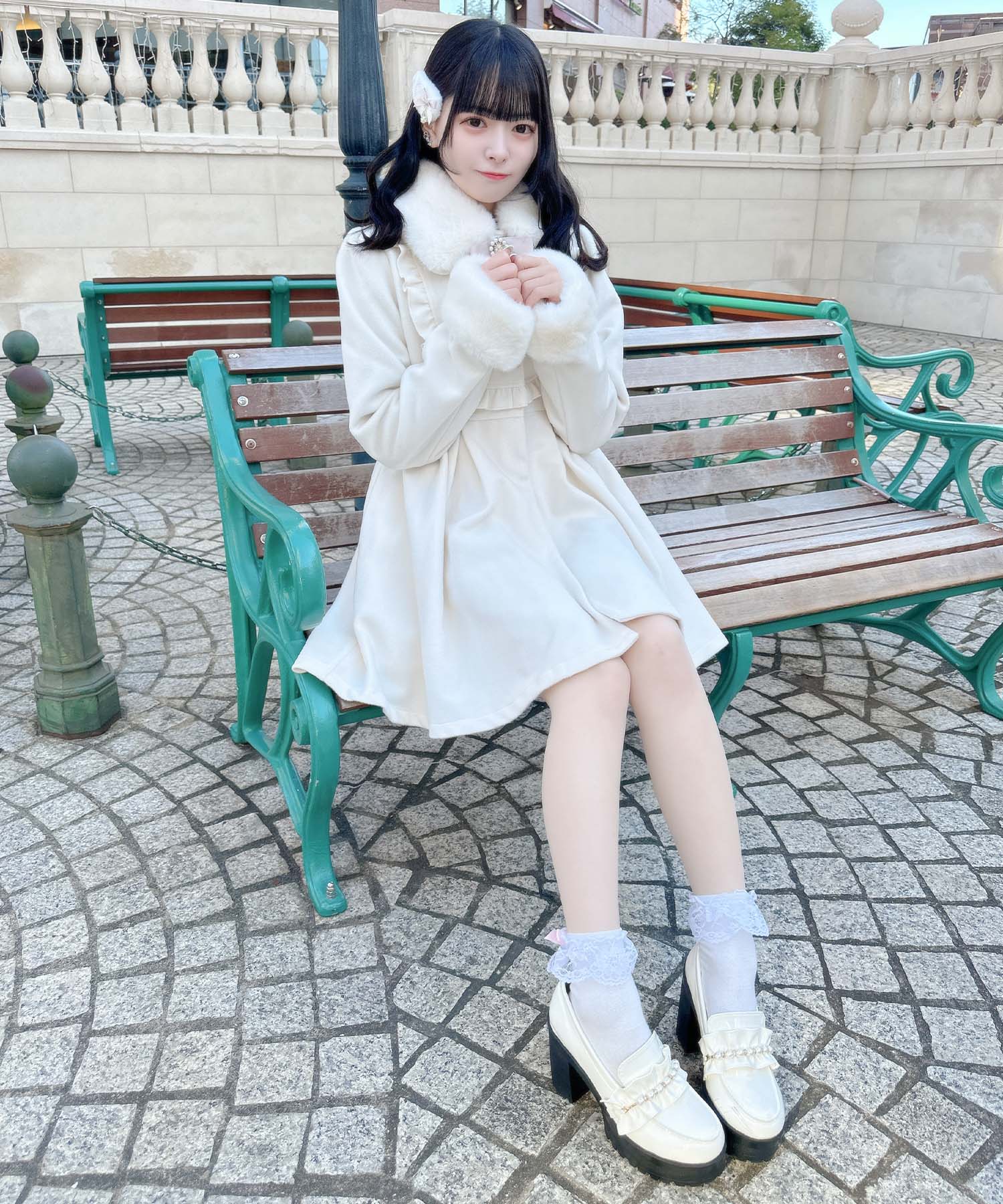 ロジータ ROJITA ブローチ付ドーリーコート