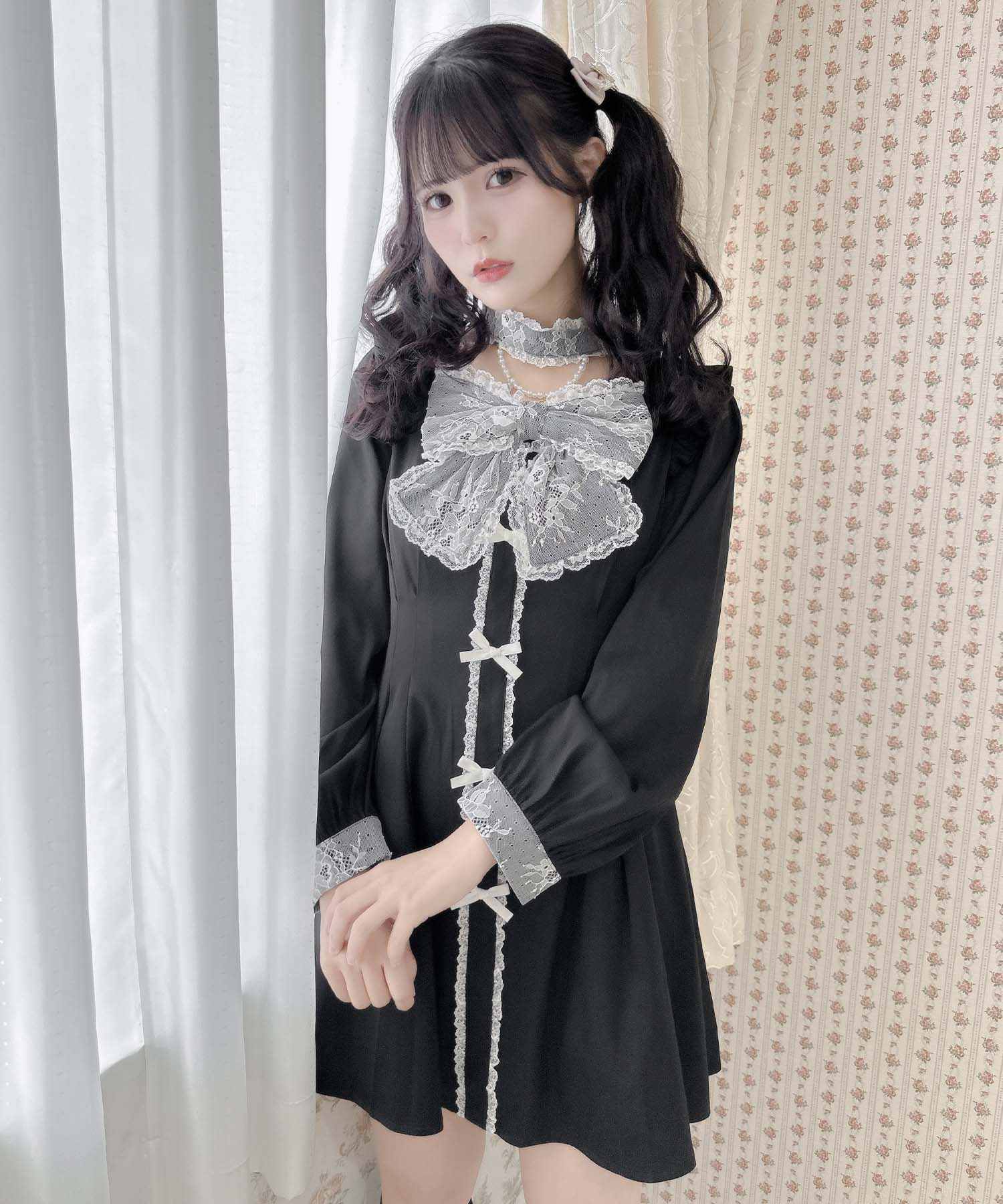 ROJITA ROJITA Big Ribbon One-Piece Dress with Decollete Charm