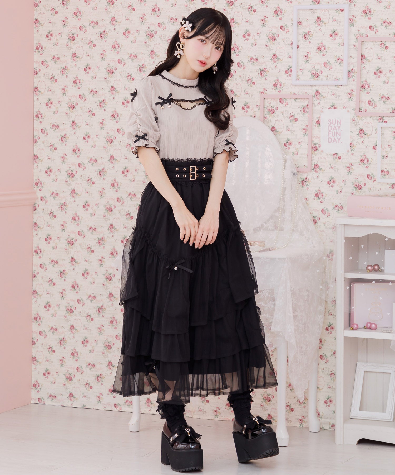 ロジータ ROJITA デコルテ開きリボンテレコトップス (ベージュ) ベージュ