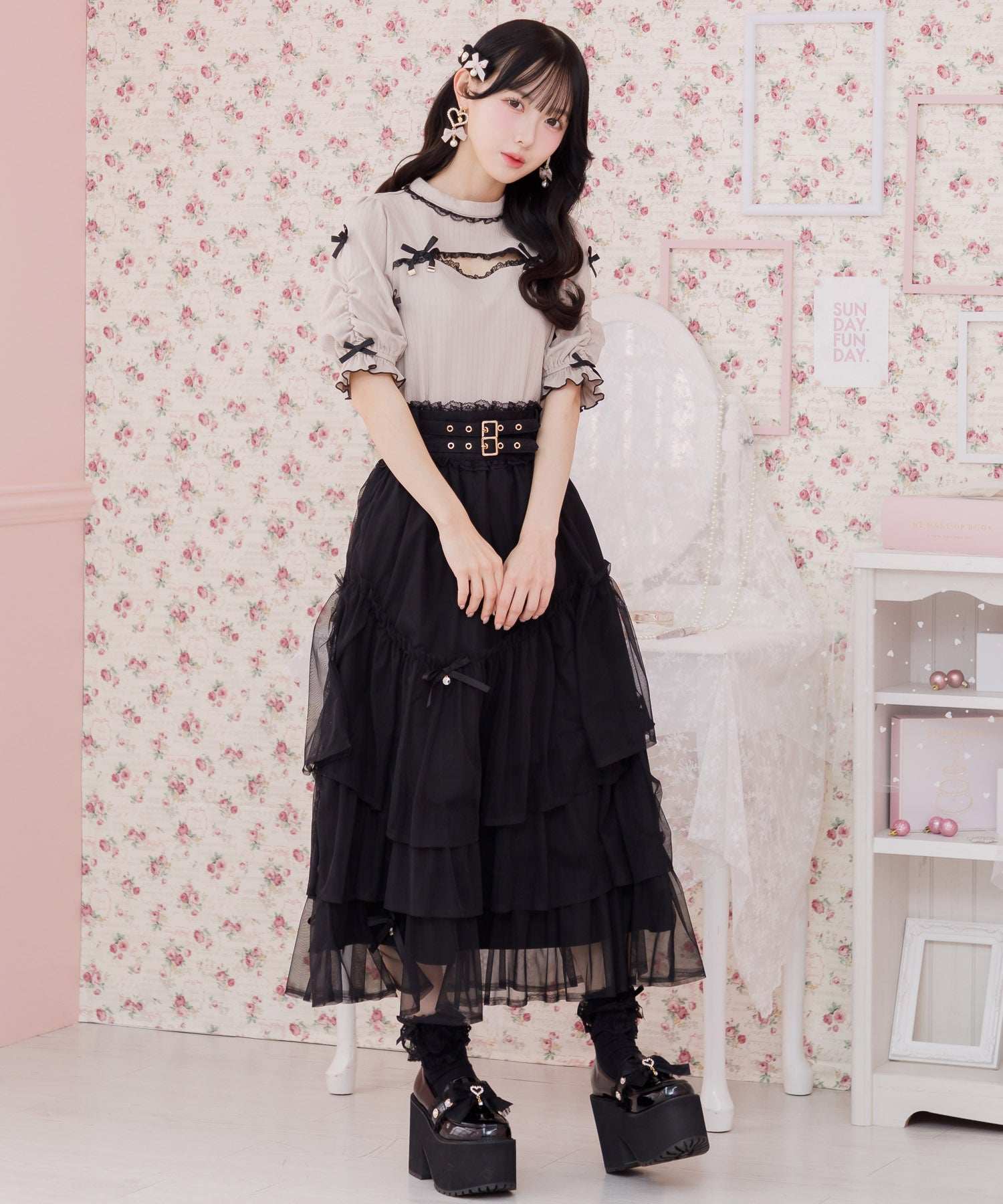 ロジータ ROJITA デコルテ開きリボンテレコトップス (ベージュ) ベージュ