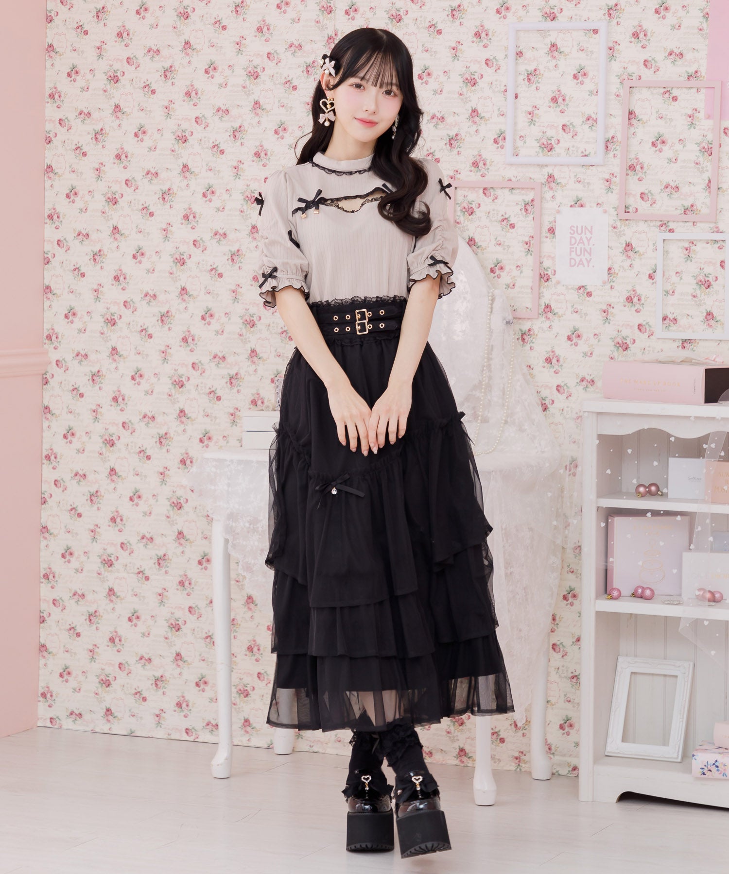 ロジータ ROJITA デコルテ開きリボンテレコトップス (ベージュ) ベージュ