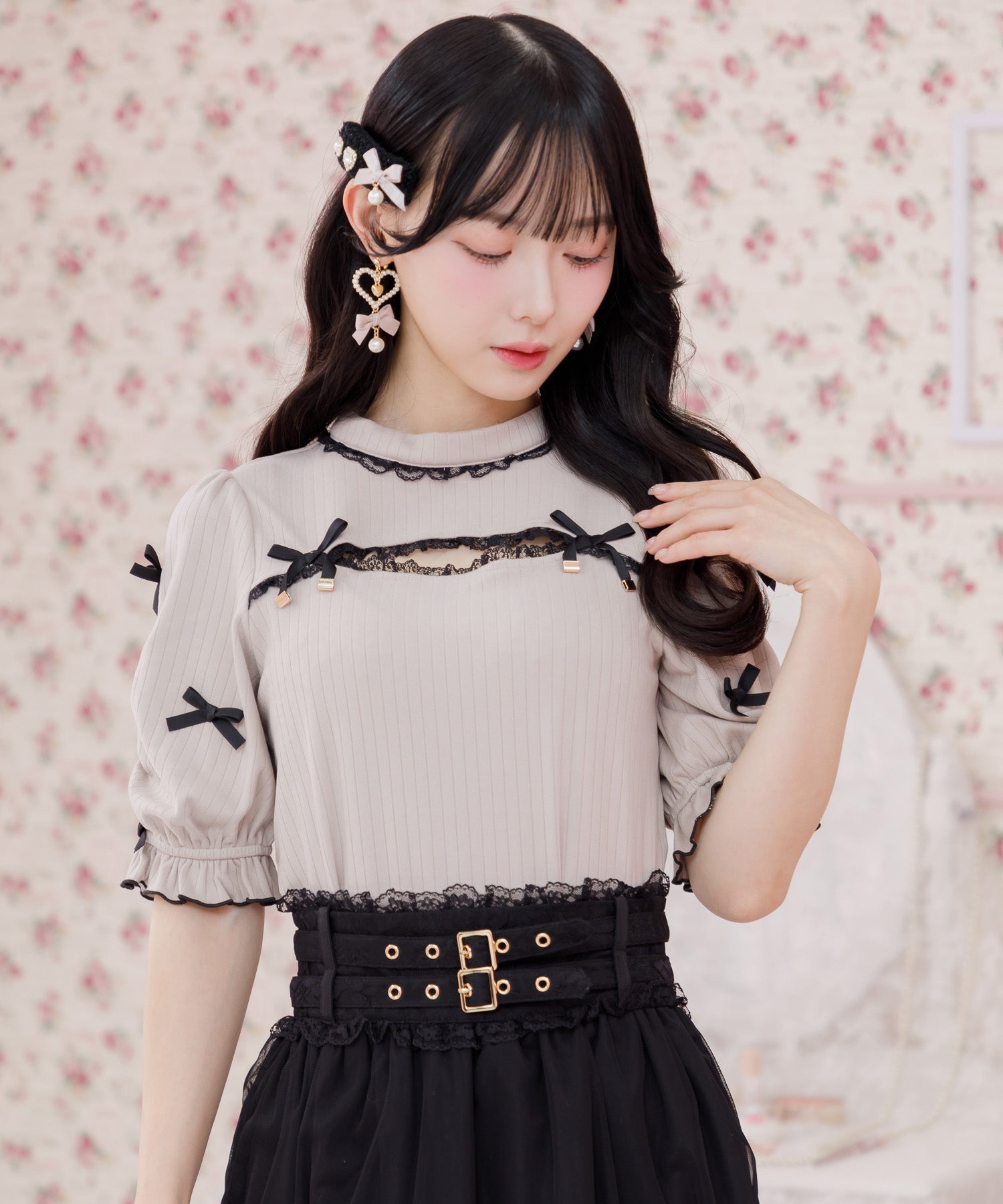 ロジータ ROJITA デコルテ開きリボンテレコトップス (ベージュ) ベージュ