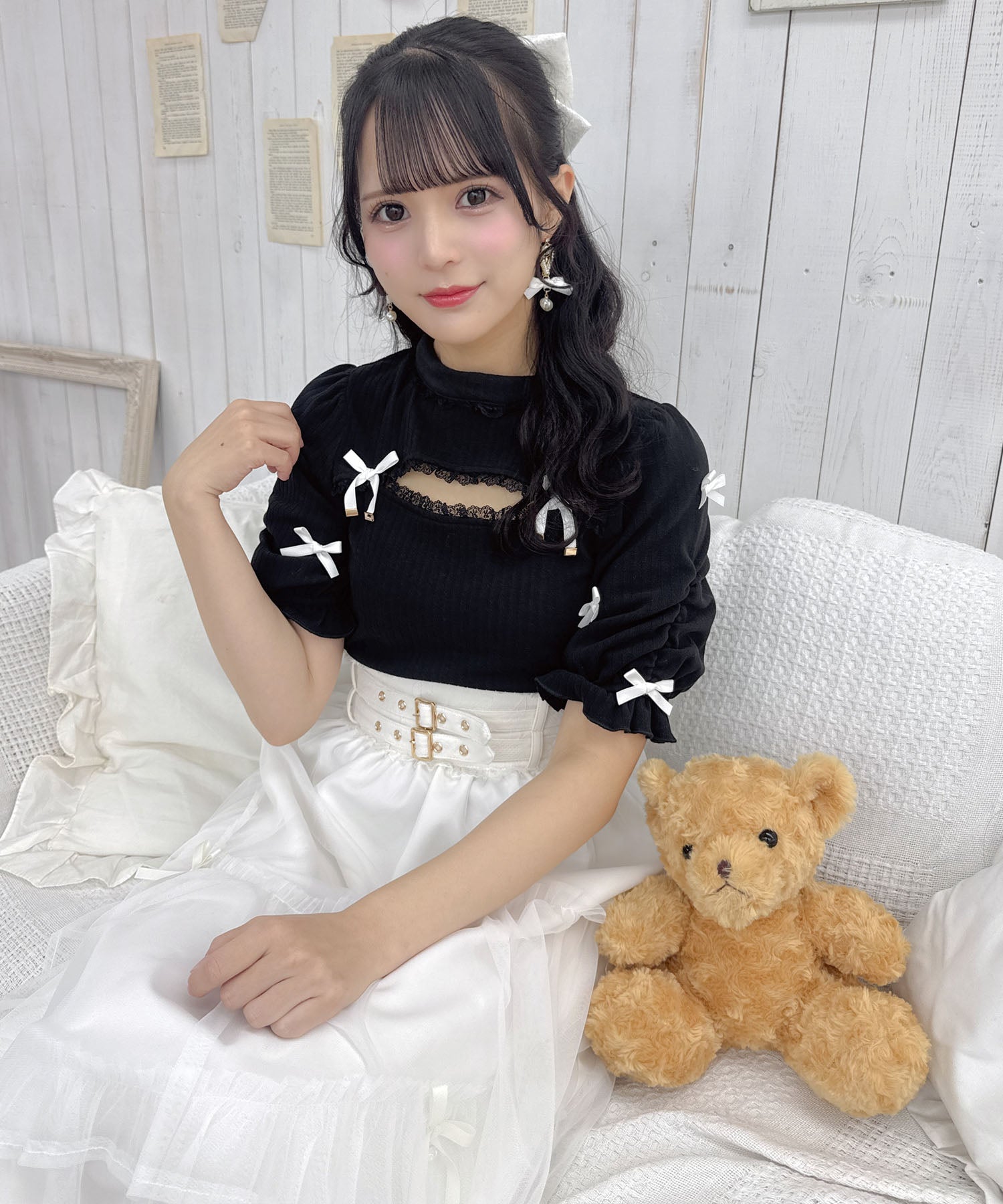 ロジータ ROJITA デコルテ開きリボンテレコトップス (ブラック) ブラック