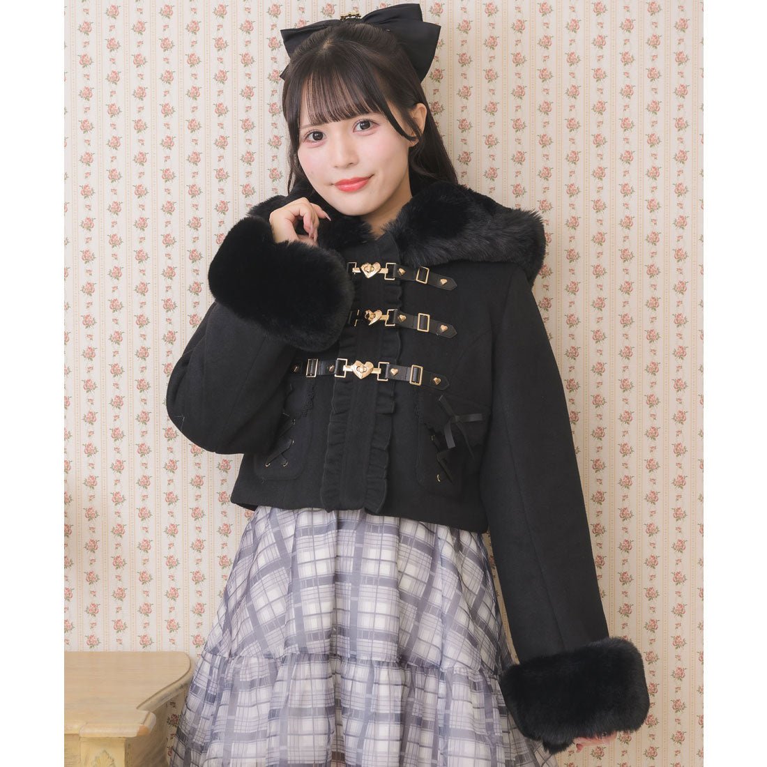 ロジータ ROJITA ハートバックルショートコート (ブラック) ブラック