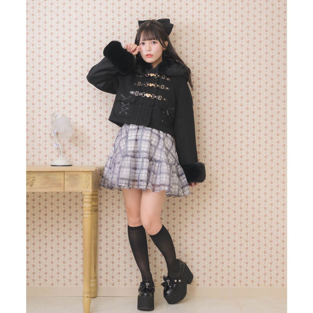 ロジータ ROJITA ハートバックルショートコート (ブラック) ブラック