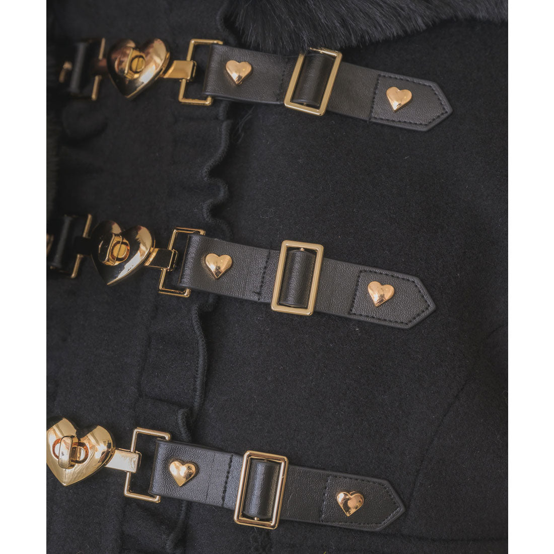 ロジータ ROJITA ハートバックルショートコート (ブラック) ブラック