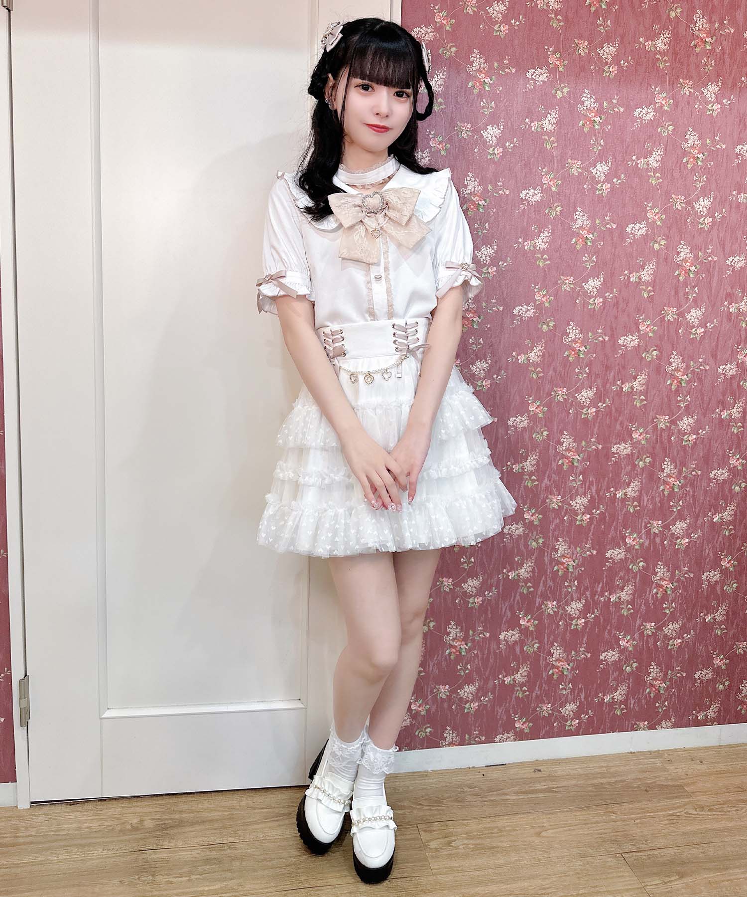 ロジータ ROJITA パールチェーンリボンブローチ付ブラウス