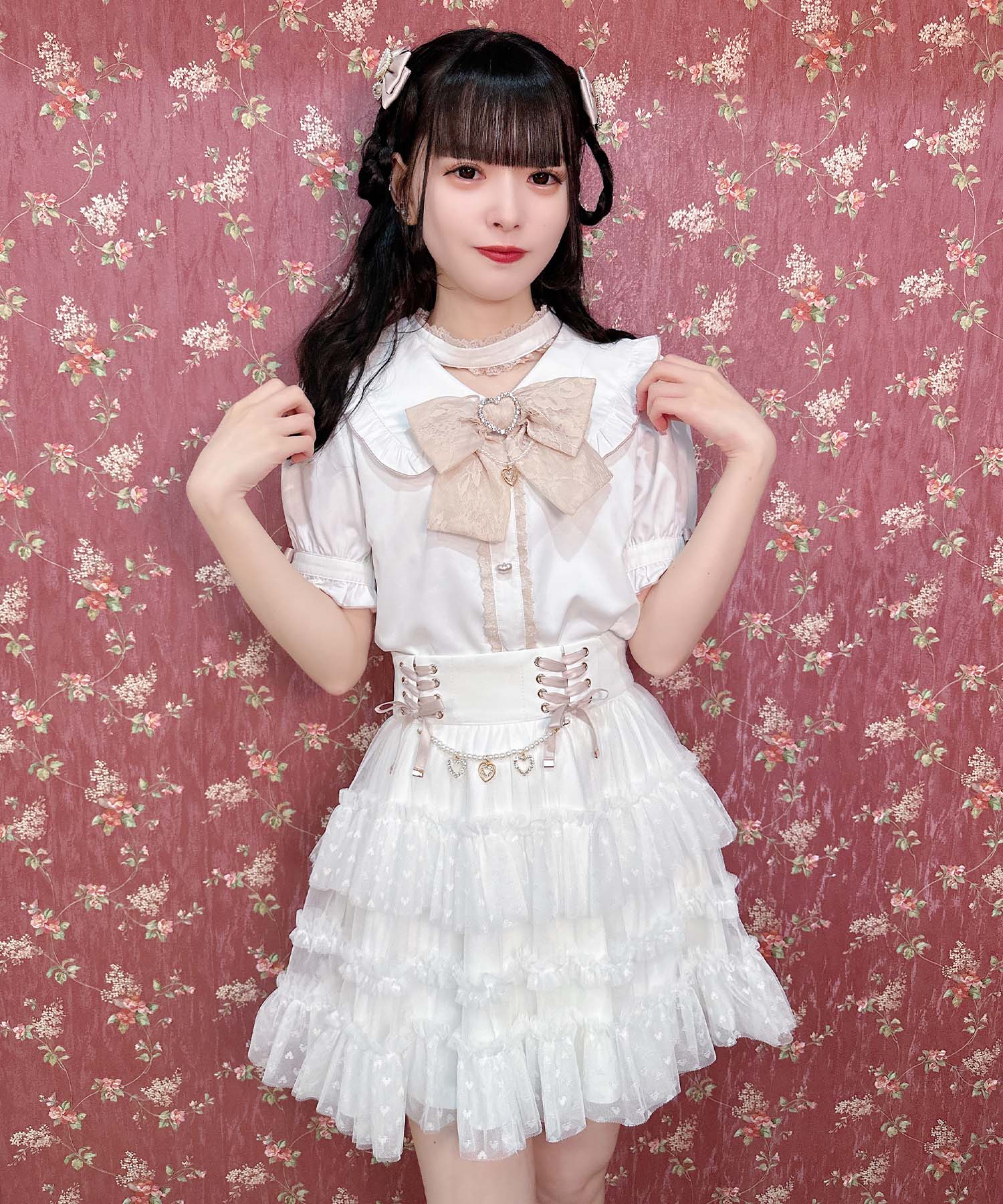 ロジータ ROJITA パールチェーンリボンブローチ付ブラウス