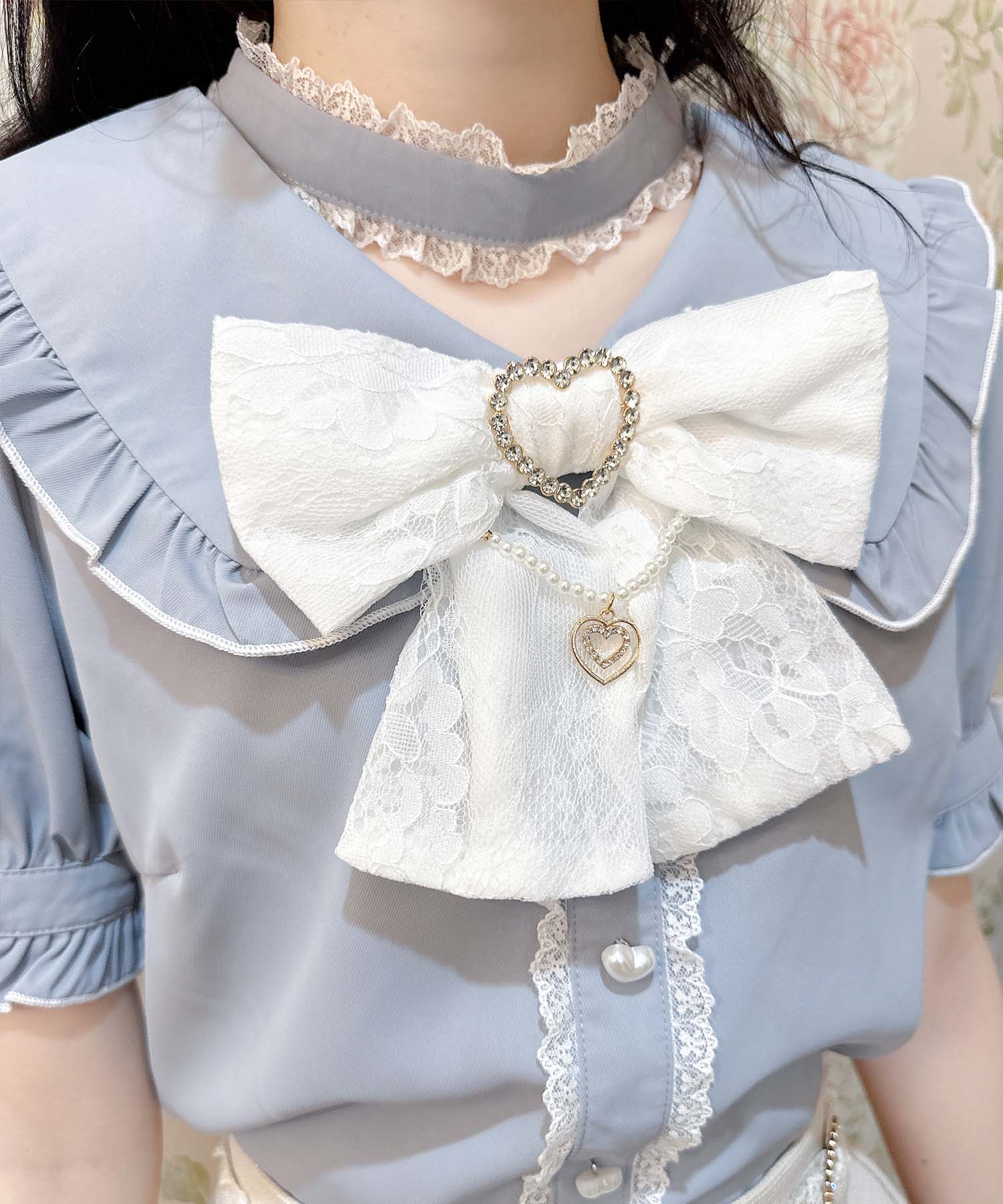 ロジータ ROJITA パールチェーンリボンブローチ付ブラウス