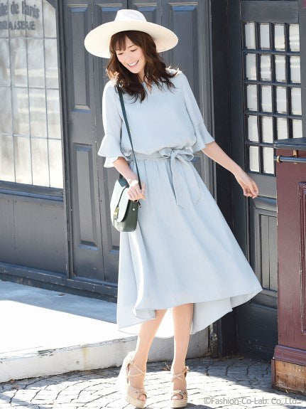 Choose from 2 types of TOPS Design sleeve flare skirt set