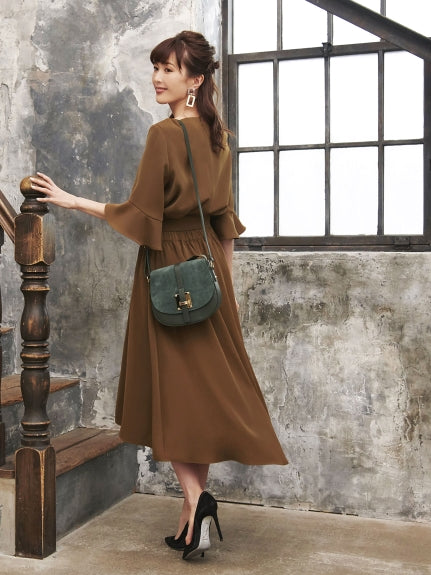 Choose from 2 types of TOPS Design sleeve flare skirt set