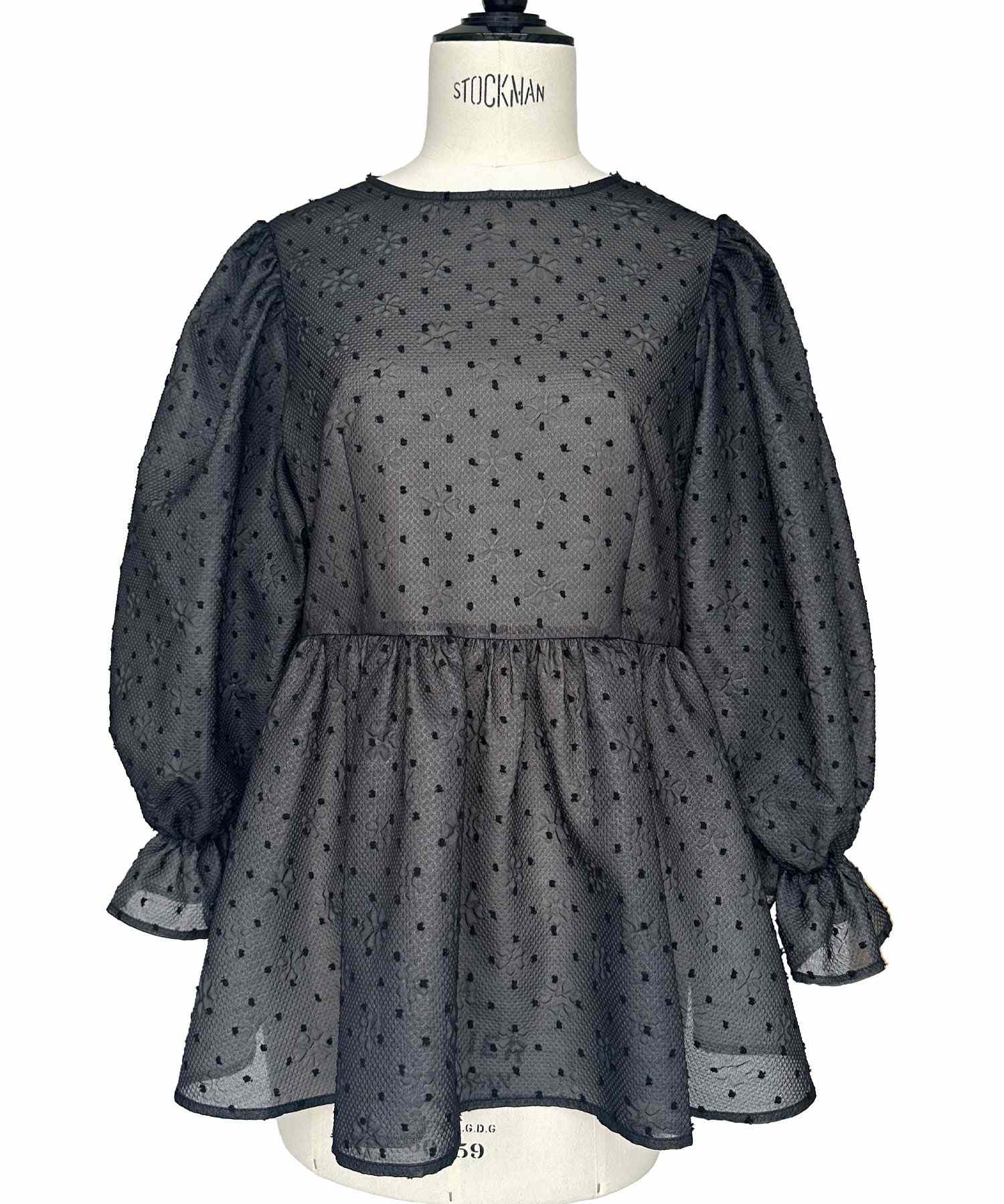 ルイルエブティック RUIRUE BOUTIQUE シアードットジャカードペプラムトップス&パンツセットアップ (ブラック) ブラック