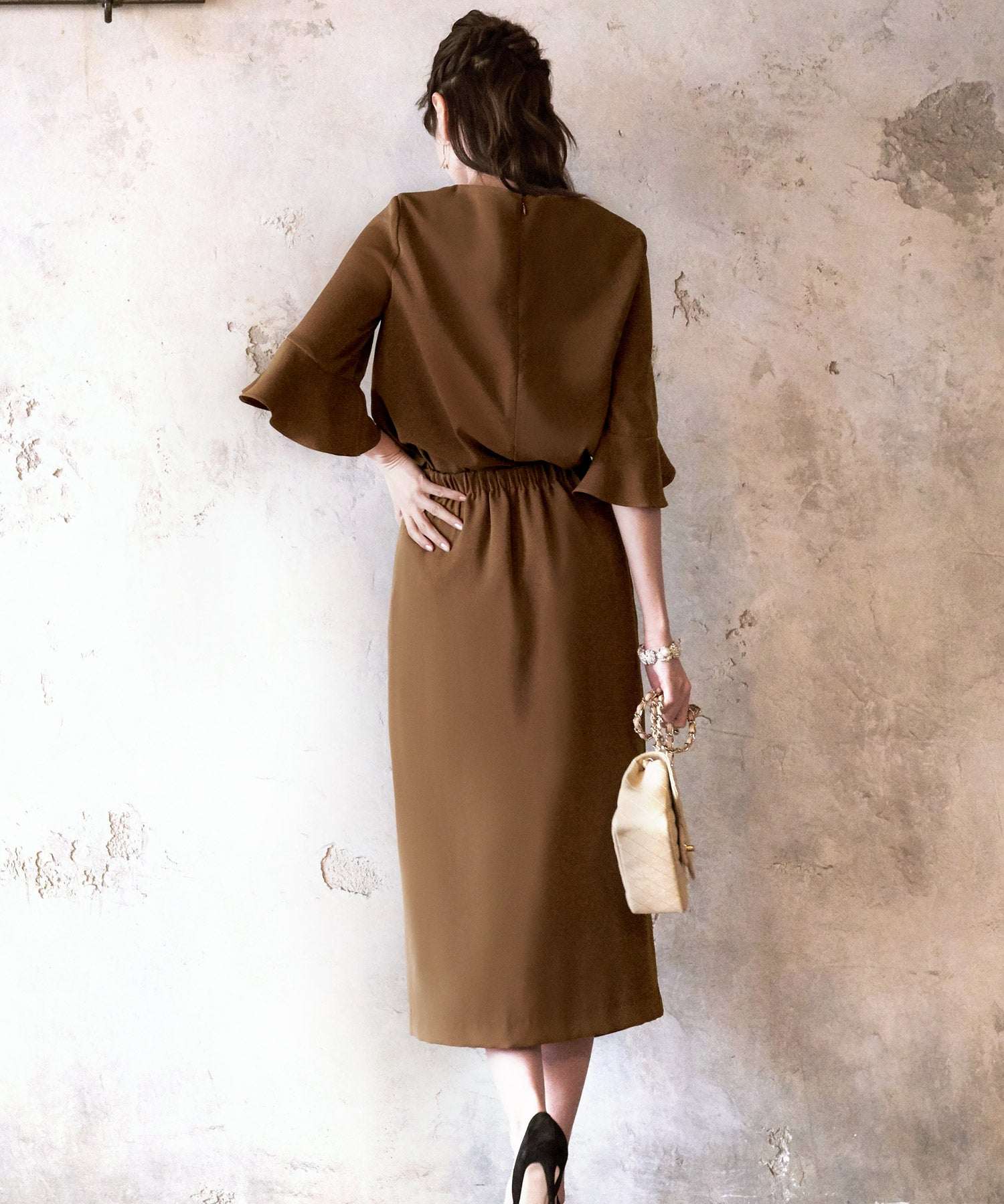 Choose from 2 types of TOPS Design sleeve flare skirt set