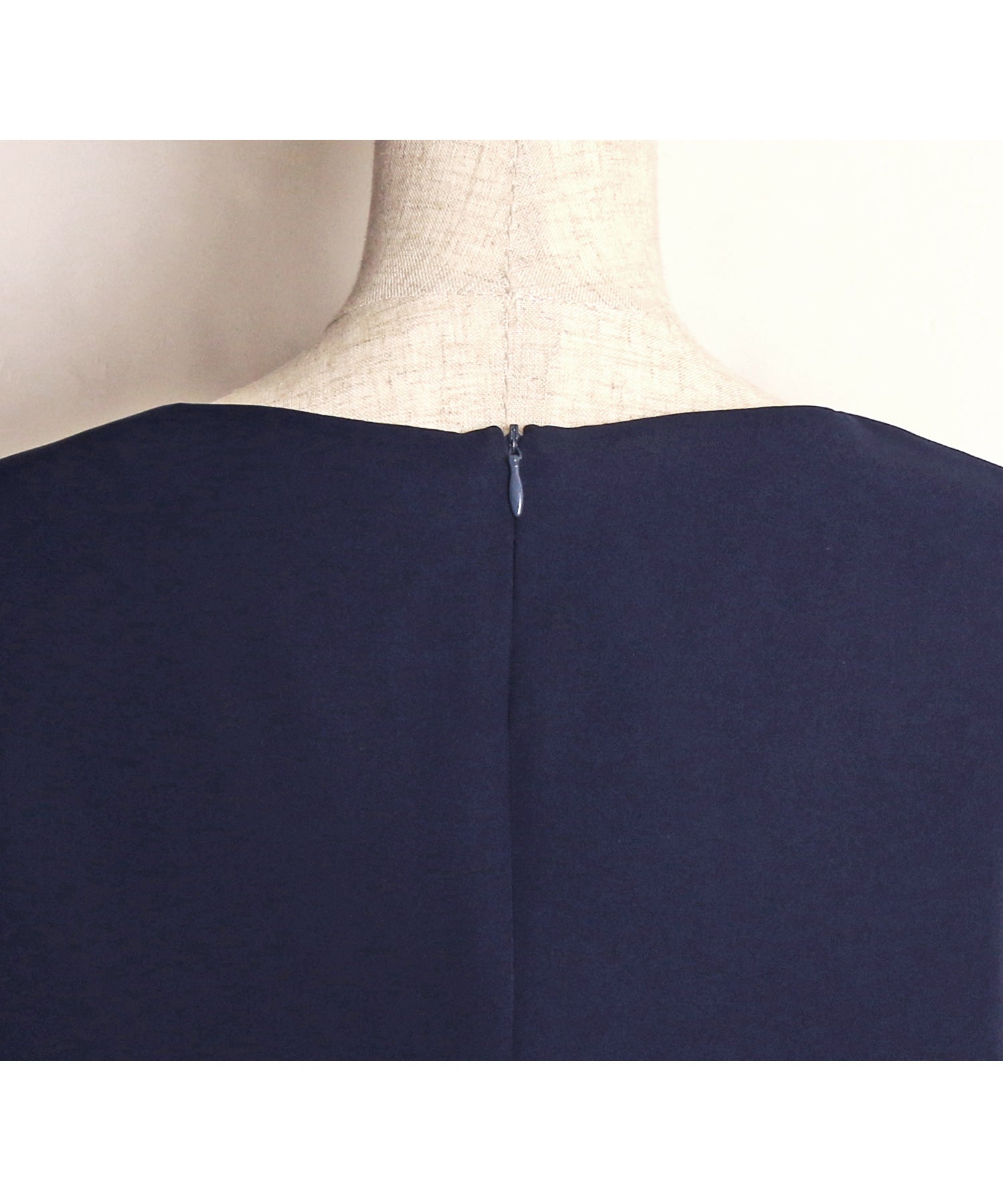 Choose from 2 types of TOPS Design sleeve flare skirt set