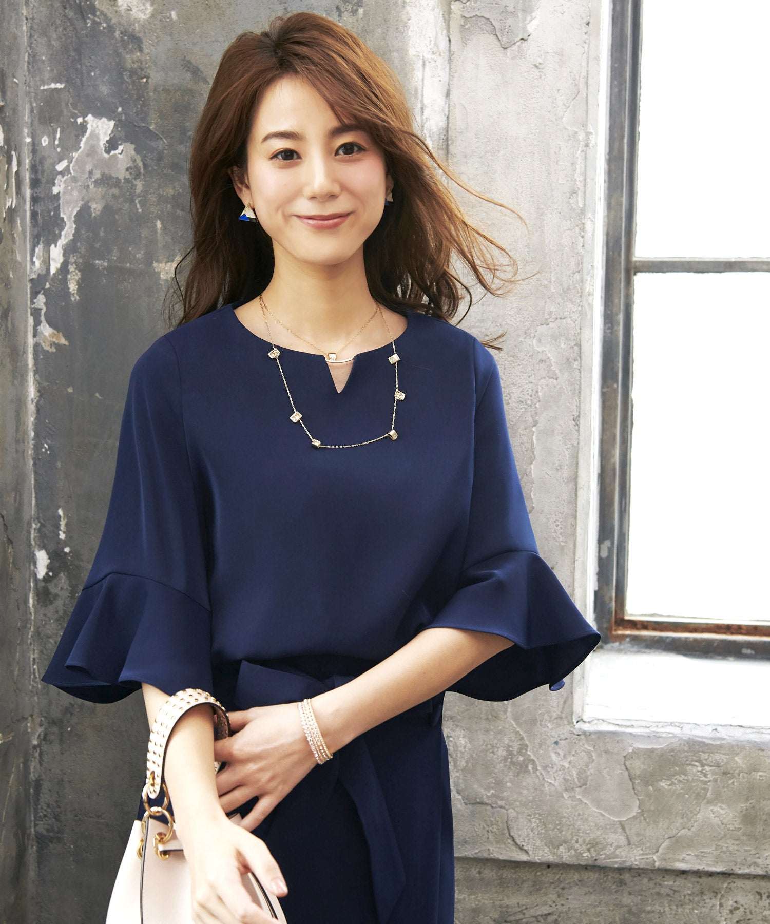 Choose from 2 types of TOPS Design sleeve flare skirt set