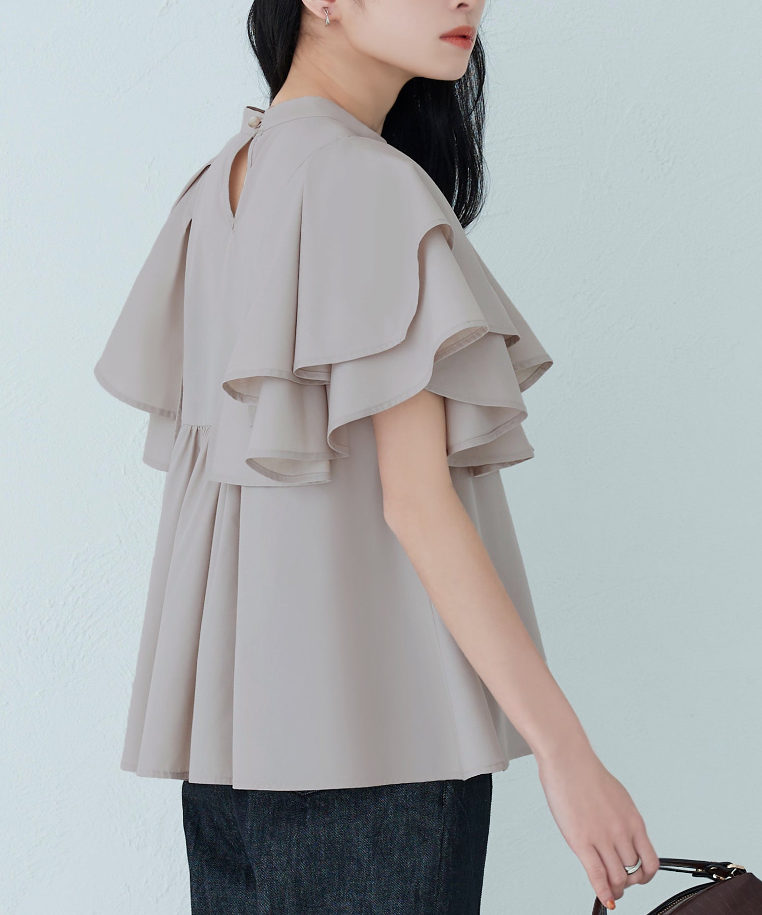 ルイルエブティック RUIRUE BOUTIQUE レイヤードケープ・キーネックブラウス | 半袖 キーネック トップス 体型カバー オフィスカジュアル ボリュームスリーブ レイヤード ケープ 通勤服 華やか ブラウス (グレージュ) グレージュ