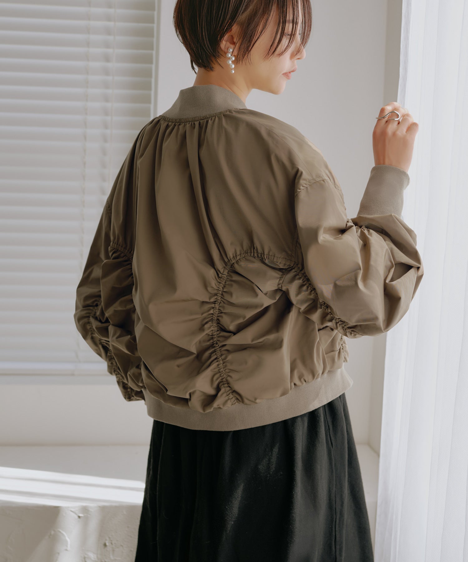 RUIRUE BOUTIQUE Shirred oversized blouson