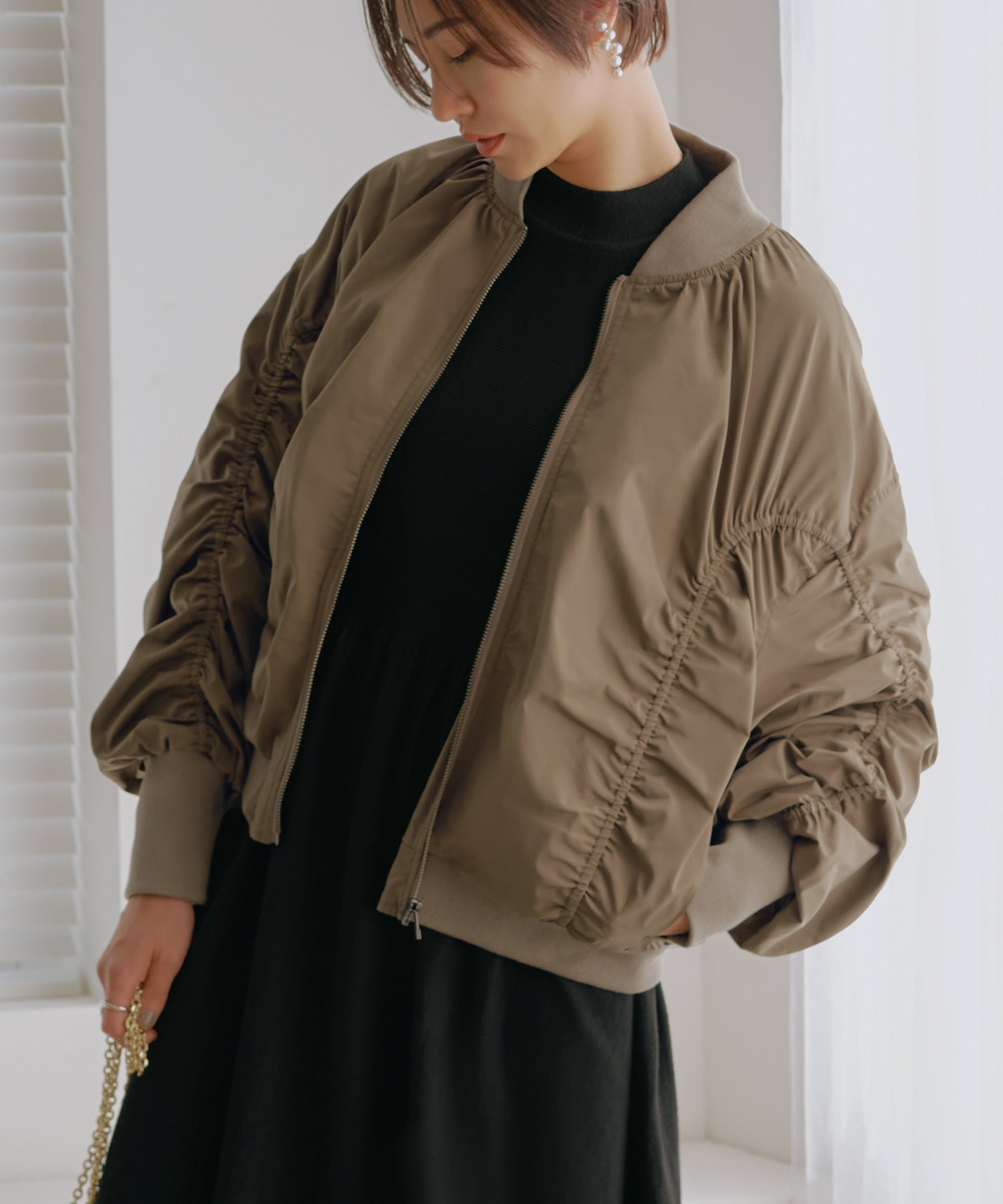 RUIRUE BOUTIQUE Shirred oversized blouson