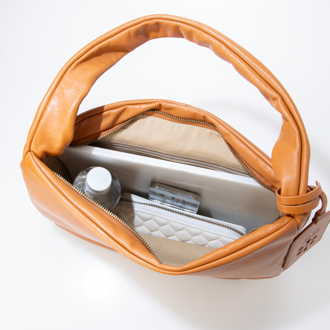 サベット Sabet ソフトレザーシンプルセミショルダー (クリーム) クリーム