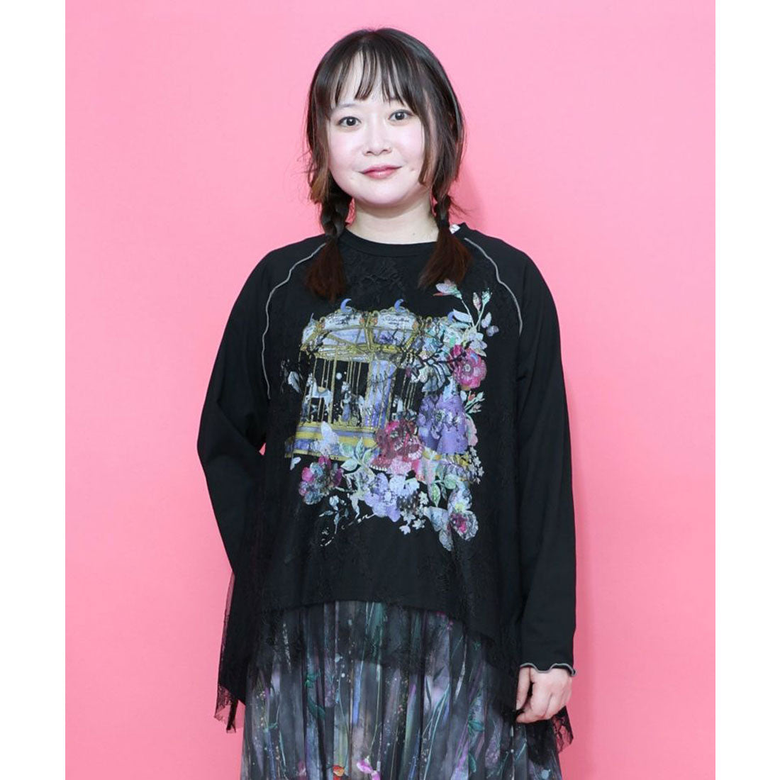 スカラー ScoLar 花とメリーゴーランド柄レース重ねロンT (ブラック) ブラック